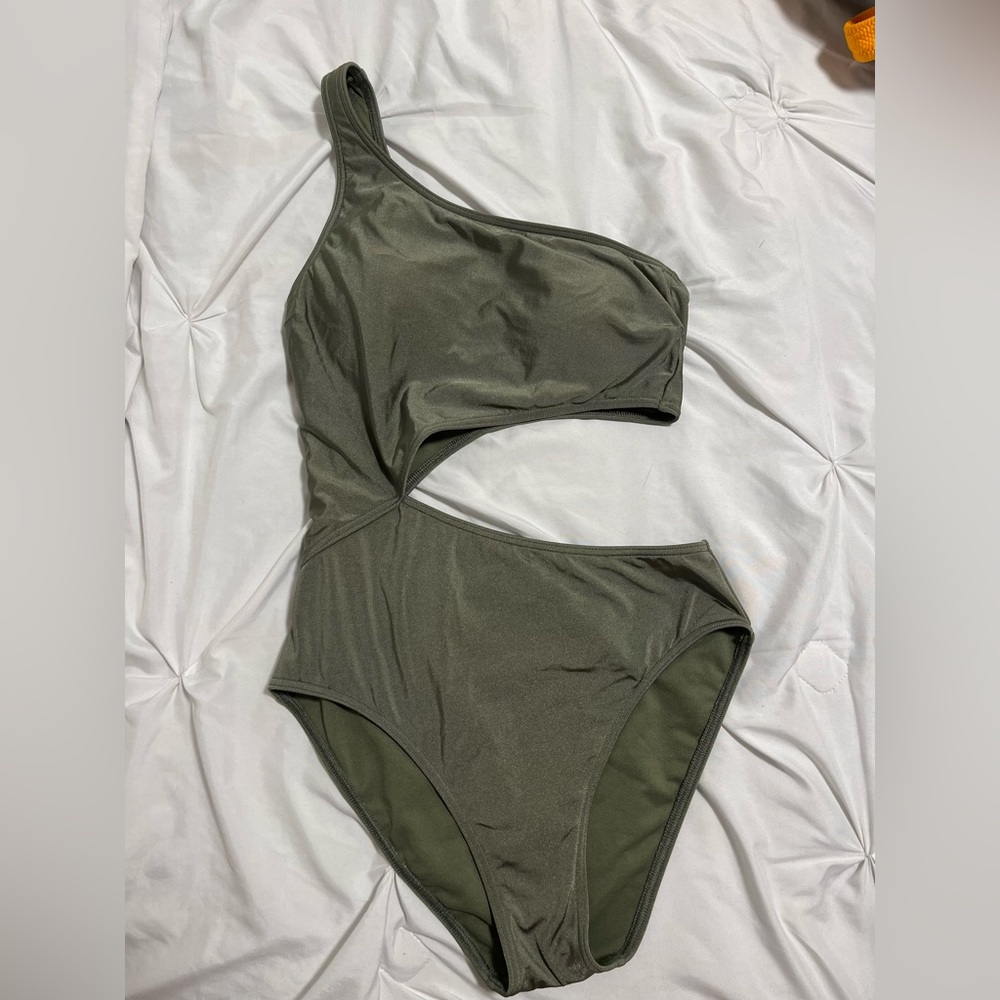 Abercrombie & Fitch one piece bathing suit